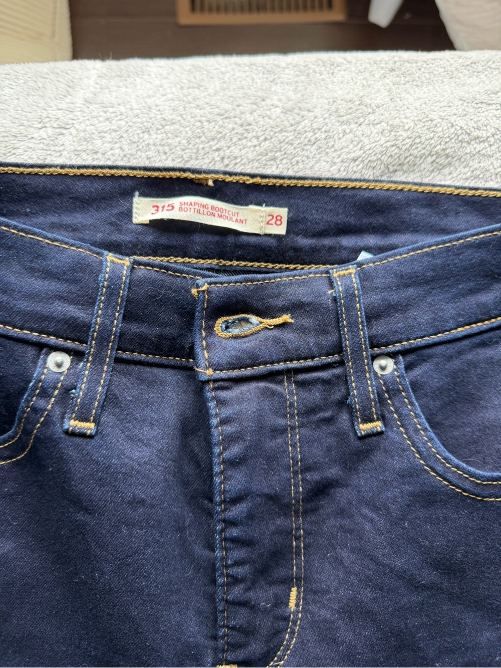 Levi's 315 Shaping Bootcut Jeans in Dark Blue